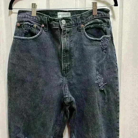 Abercrombie 90’s Straight Ultra High Rise Curve Love Black Distressed Jeans 10R - Picture 4 of 15